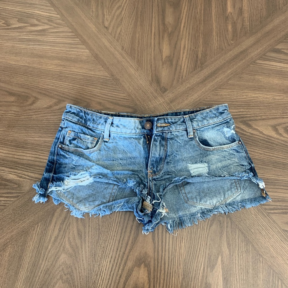 Distressed shorts